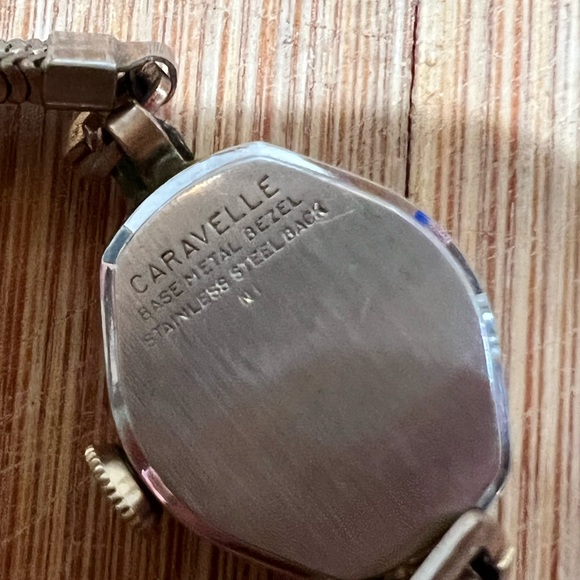 CARRAVELLE WATCH
